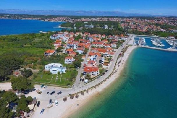 Novi Apartman Beti Blizu Plaze S Besplatnim Parkingom, Puntamika - Zadar Apartman Kültér fotó